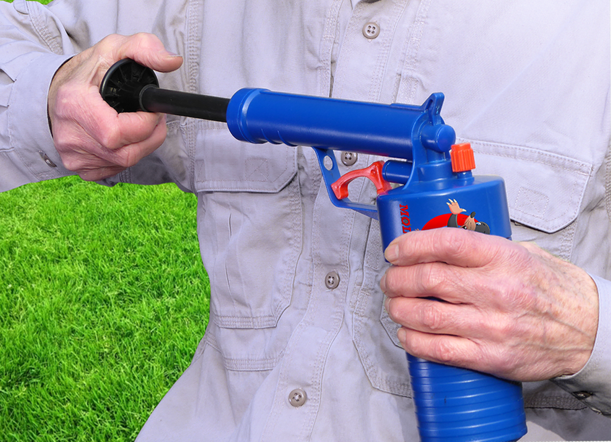 Molebuster mit 10 -20 St&ouml;&szlig;en aufpumpen